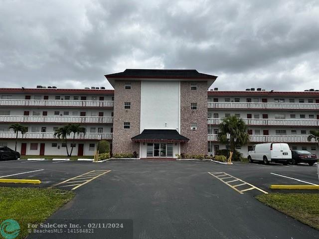 Photo of 4140 NW 44th Ave 407 in Lauderdale Lakes, FL