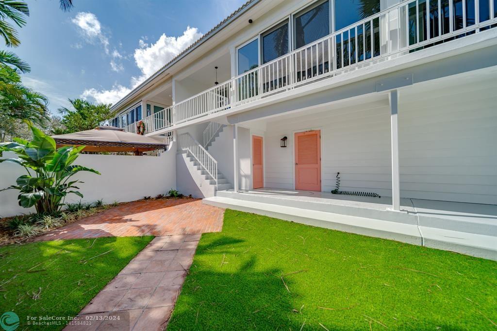 Photo of 2430 SE 17th St E in Fort Lauderdale, FL