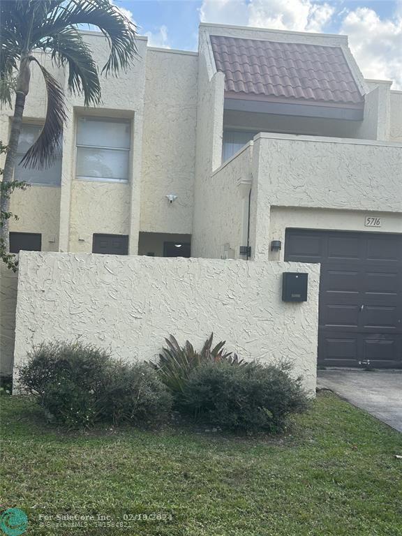 Photo of 5716 NW 17th Ct 17 in Lauderhill, FL
