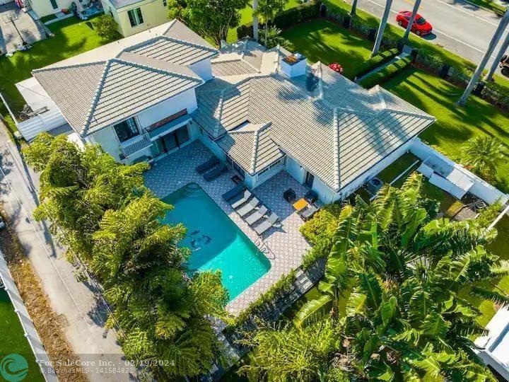Photo of 1242 Tyler St in Hollywood, FL