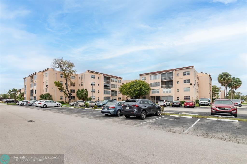 Photo of 2840 Somerset Dr 403 in Lauderdale Lakes, FL