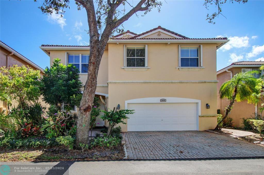 Photo of 1050 Corkwood St in Hollywood, FL