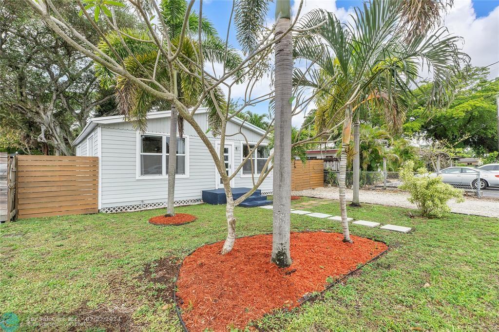 Photo of 1221 NE 3rd Ave in Fort Lauderdale, FL