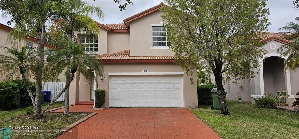 Photo of 19261 NW 14th St in Pembroke Pines, FL