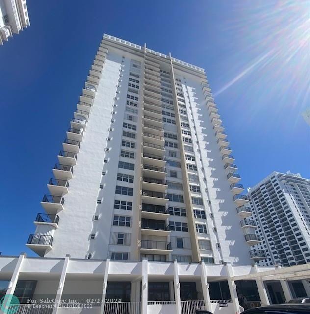 Photo of 2201 S Ocean Dr 506 in Hollywood, FL