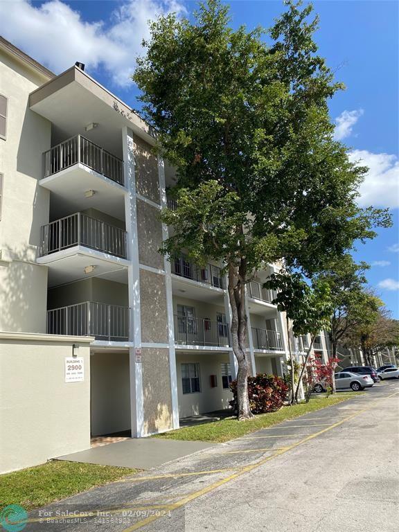 Photo of 2900 NW 48th Ter 404 in Lauderdale Lakes, FL