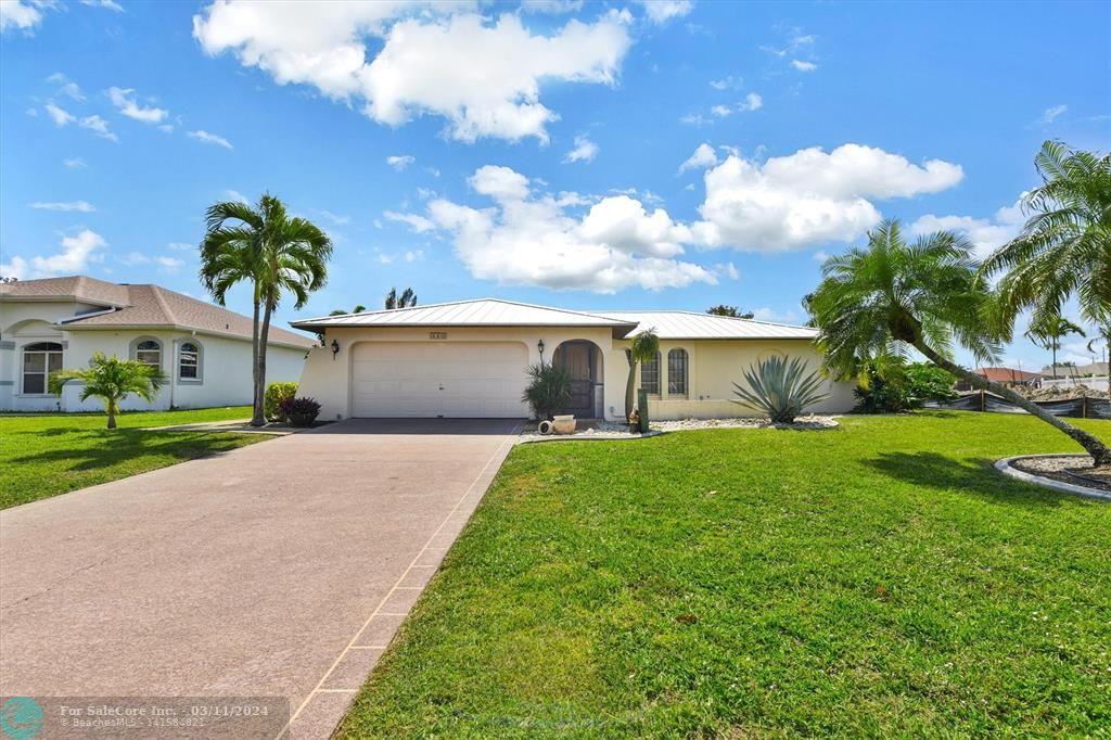 Photo of 148 Kamal Pky in Cape Coral, FL