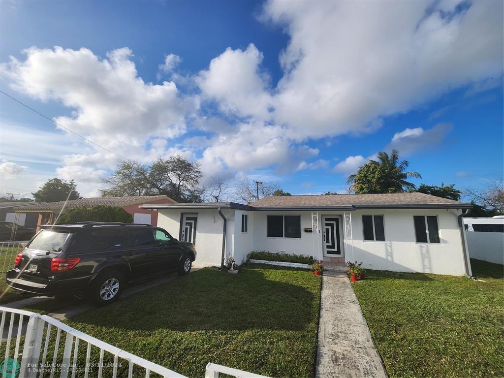Photo of 2111 Wiley St in Hollywood, FL