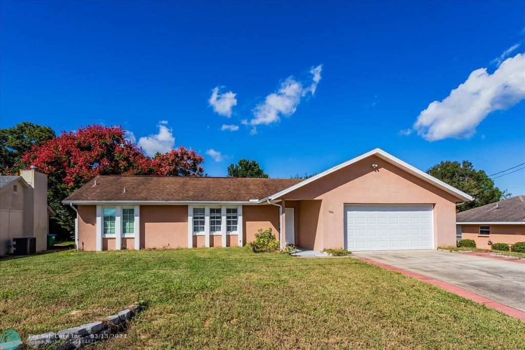 Photo of 2250 E Union Cir in Other City - In The State Of Florid, FL