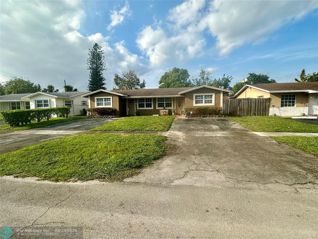 Photo of 5725 NW 14th Ct in Lauderhill, FL