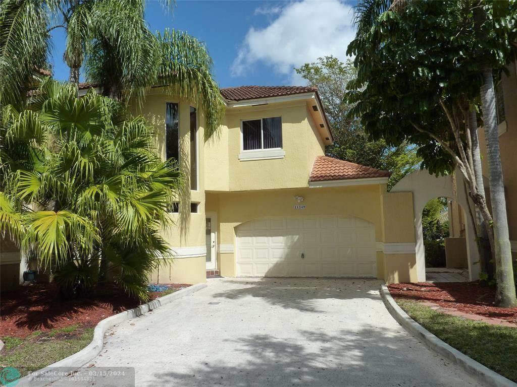 Photo of 11249 Lakeview Dr 11249 in Coral Springs, FL