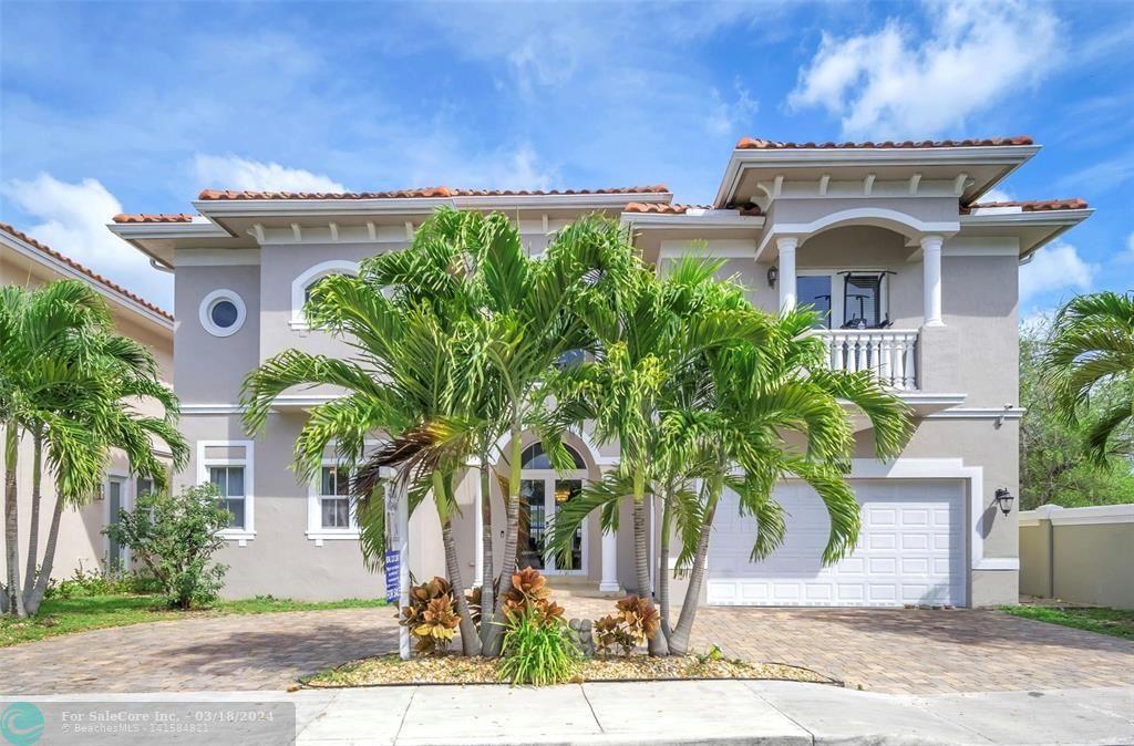 Photo of 3521 Forest View Cir in Fort Lauderdale, FL