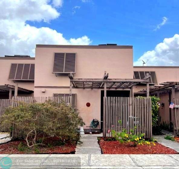 Photo of 1131 NW 124th Ave in Pembroke Pines, FL