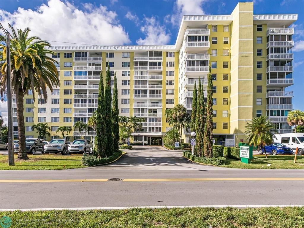 Photo of 4400 Hillcrest Dr 116 in Hollywood, FL