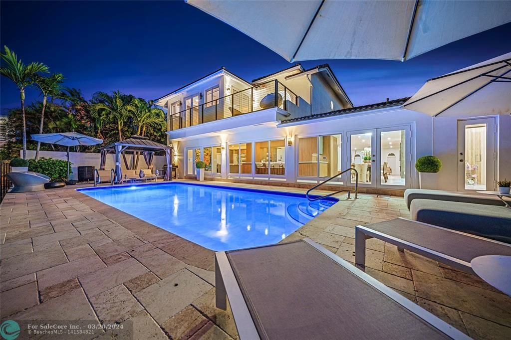 Photo of 11 Castle Harbor Is in Fort Lauderdale, FL