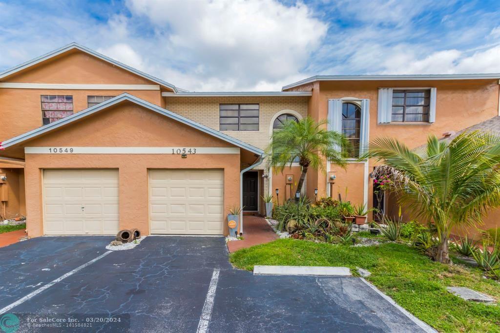 Photo of 10543 NW 3rd St in Pembroke Pines, FL