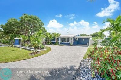 Photo of 300 NE 27th Dr in Wilton Manors, FL