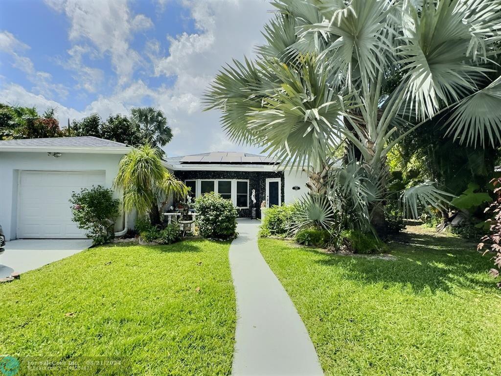 Photo of 780 SW 50th Ave in Margate, FL