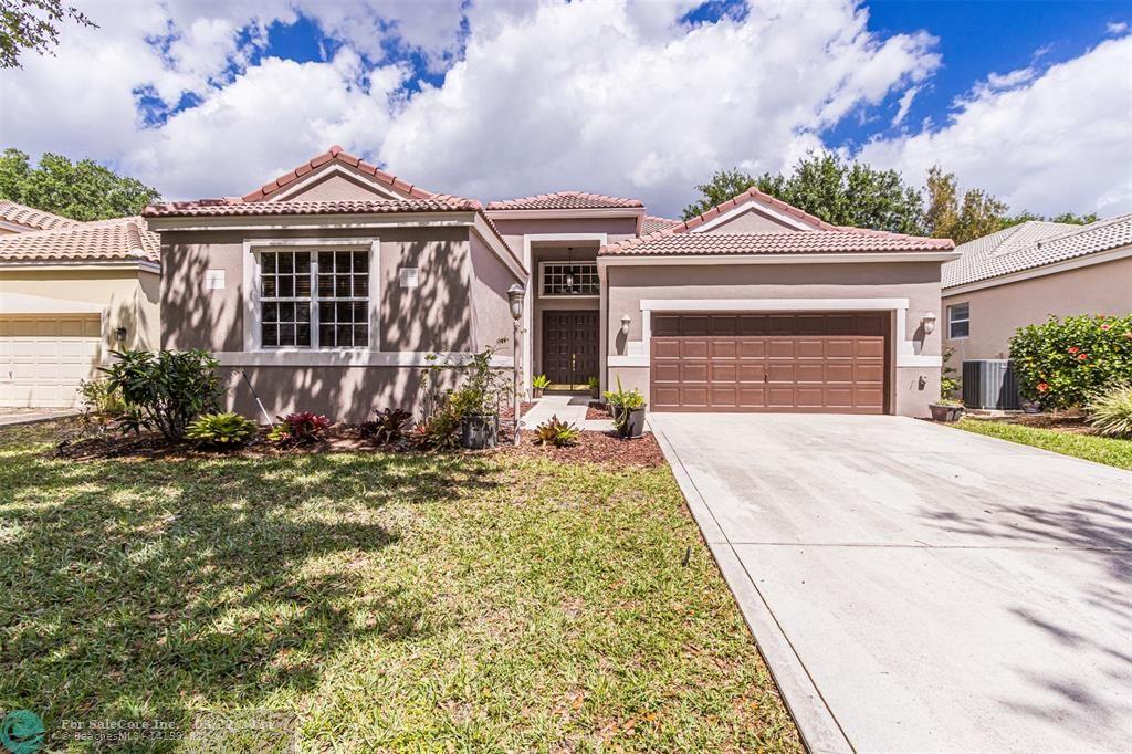 Photo of 6325 NW 78th Dr in Parkland, FL