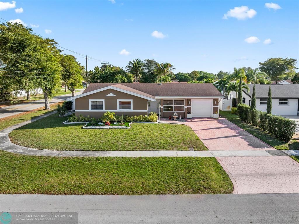 Photo of 4800 NW 6th Ct in Plantation, FL