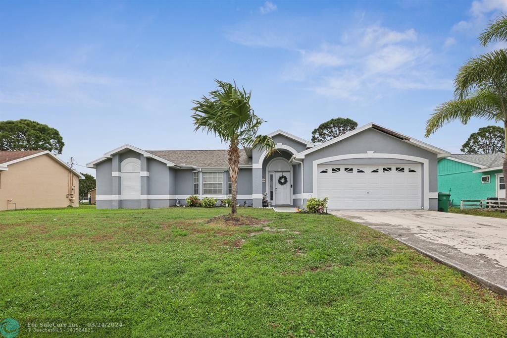 Photo of 465 SW Eyerly Ave in Port St Lucie, FL