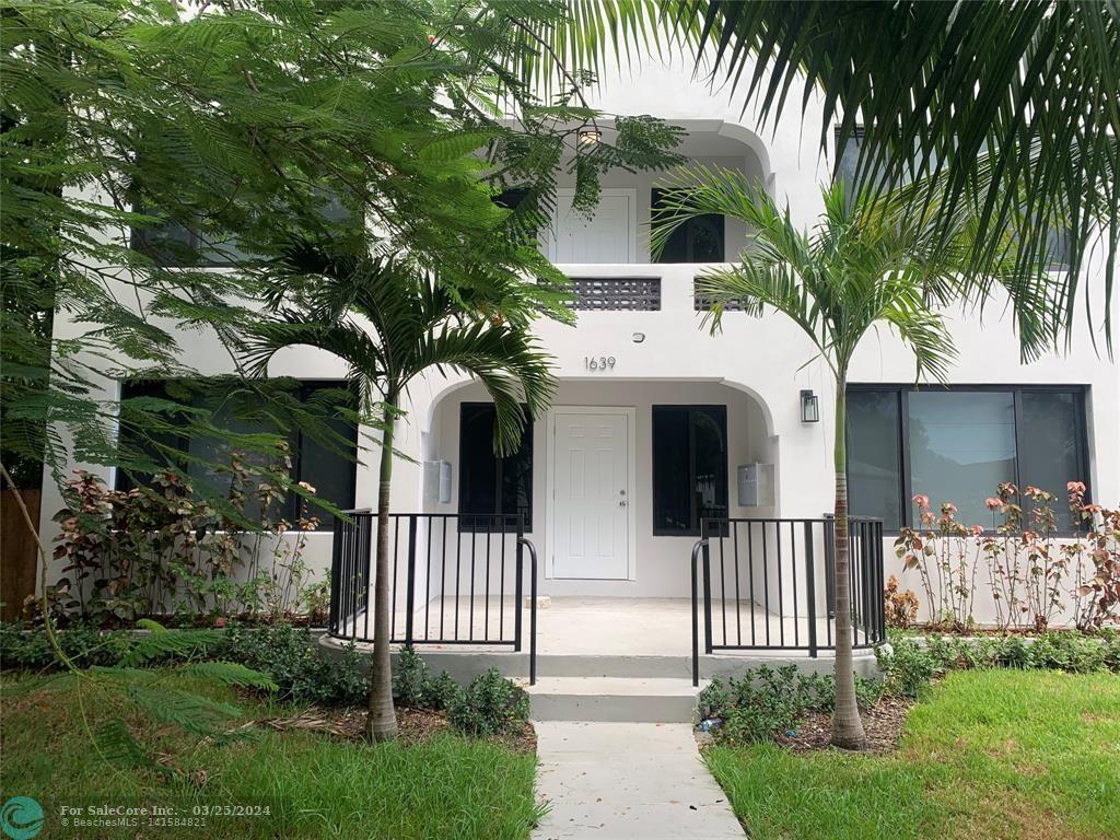Photo of 1639 Madison St 4 in Hollywood, FL