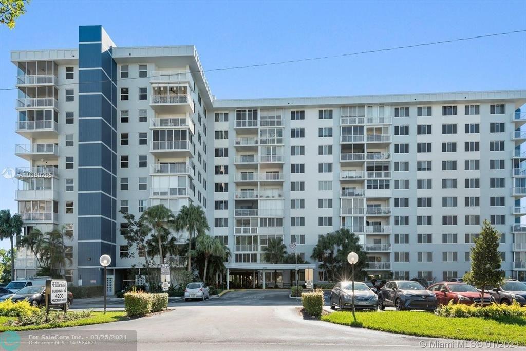 Photo of 4200 Hillcrest Dr 910 in Hollywood, FL
