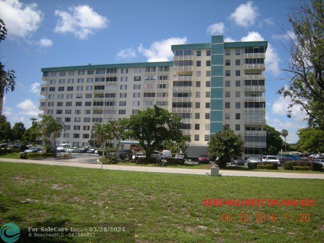 Photo of 4330 Hillcrest Dr 309 in Hollywood, FL