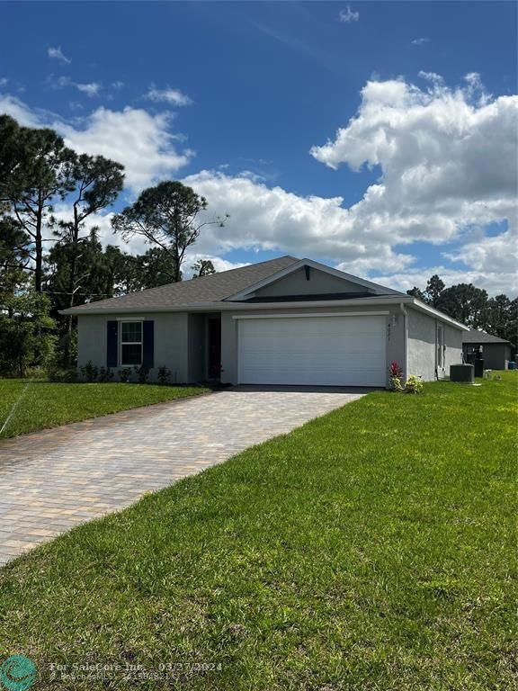 Photo of 4021 SW 35th St in Lehigh Acres, FL