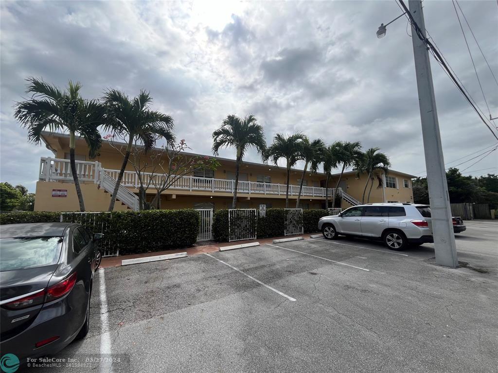 Photo of 1414 NE 5th Ter 3 in Fort Lauderdale, FL