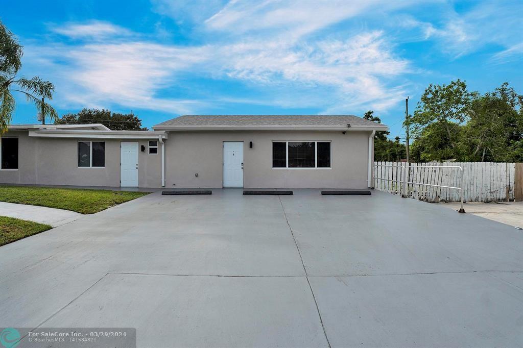 Photo of 1810 SW 99th Ave in Hollywood, FL