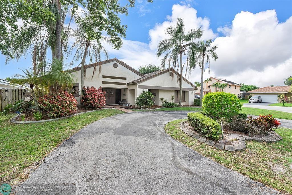 Photo of 5615 NW 64th Ln in Coral Springs, FL