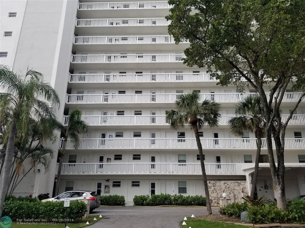 Photo of 2555 NE 11th St 310 in Fort Lauderdale, FL