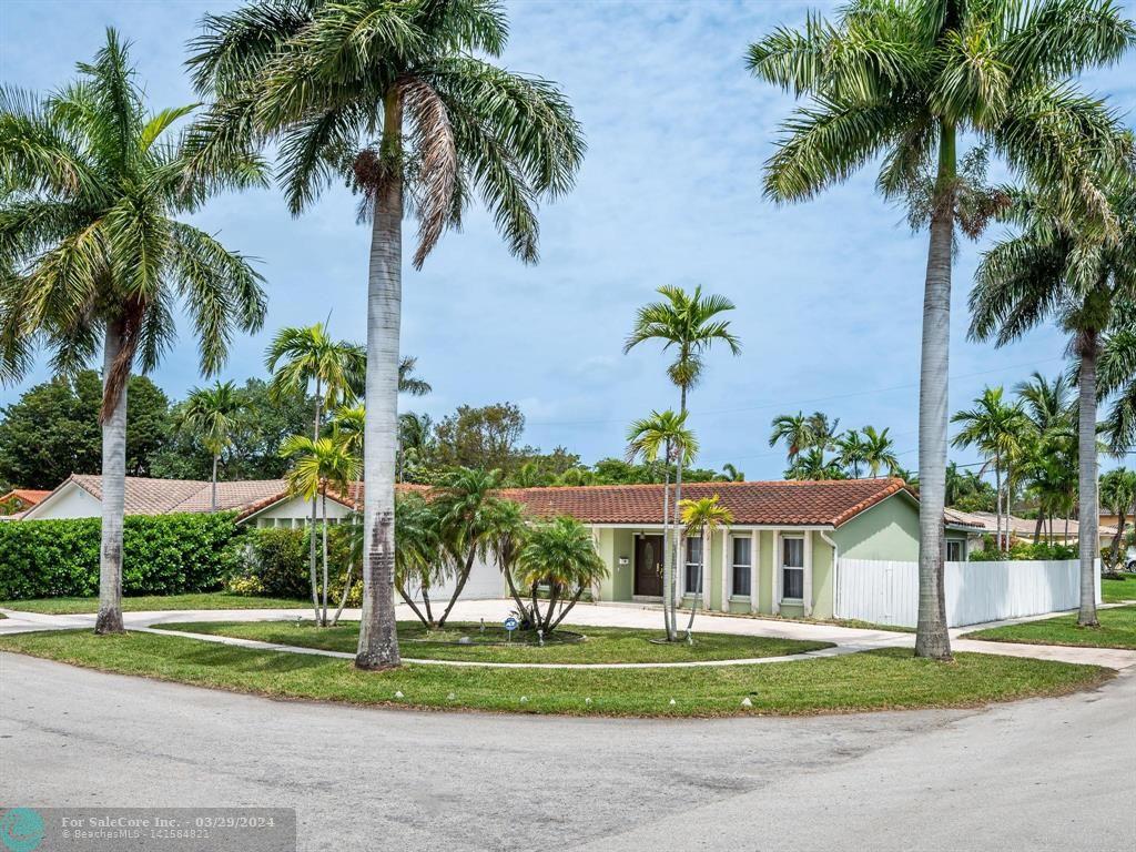 Photo of 1251 Funston St in Hollywood, FL