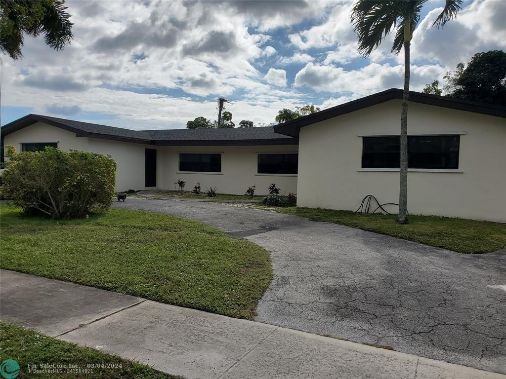 Photo of 7020 NW 16th St in Plantation, FL