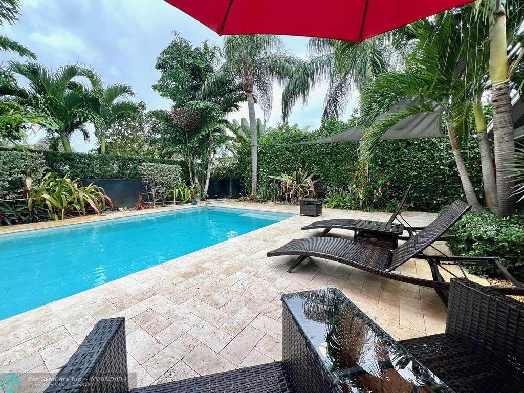 Photo of 525 NE 27th Dr in Wilton Manors, FL