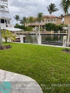 Photo of 2234 NE 27th St in Lighthouse Point, FL