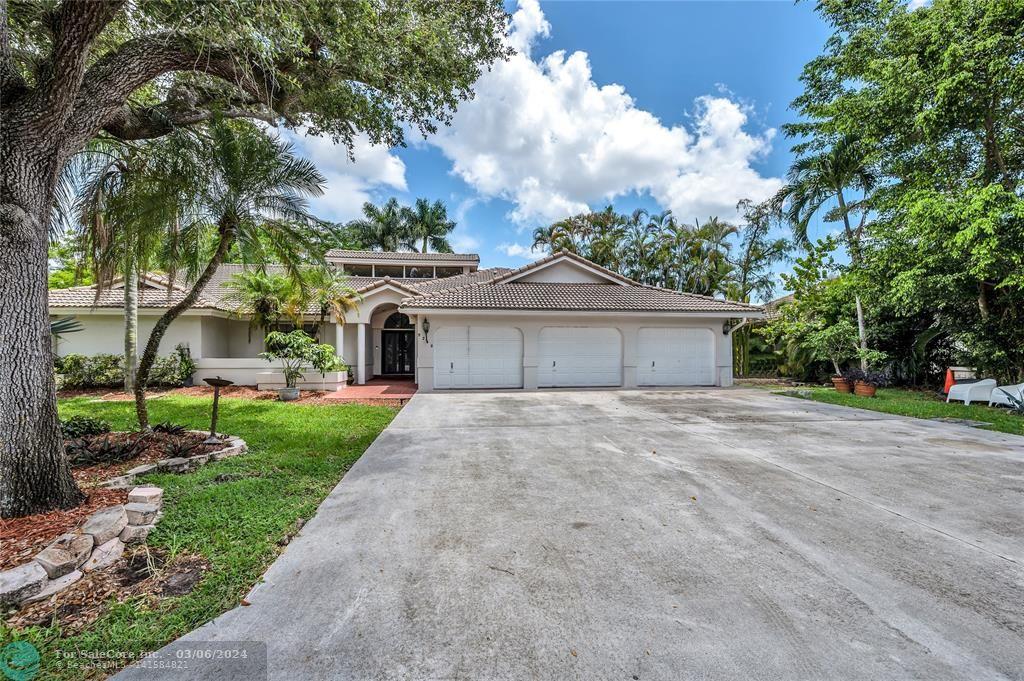 Photo of 9248 NW 14th Ct in Coral Springs, FL