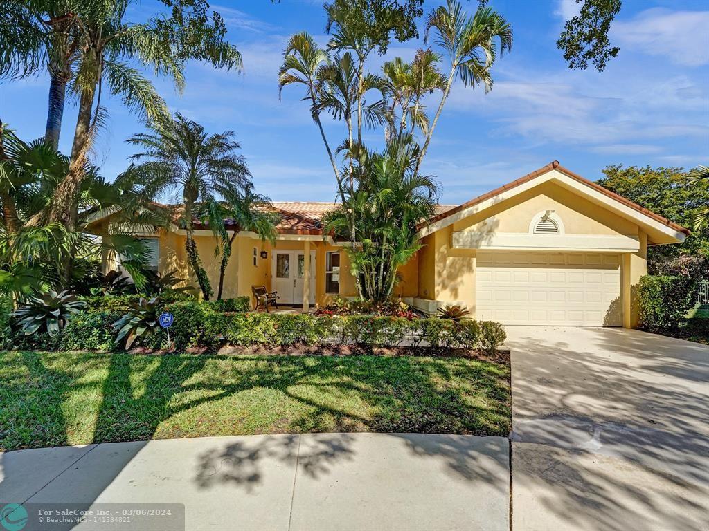 Photo of 1808 Park Ave in Weston, FL