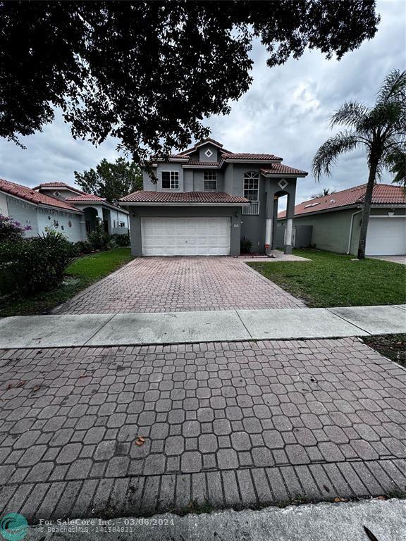 Photo of 301 NW 107th Ave in Pembroke Pines, FL