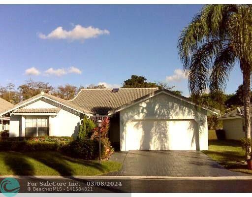 Photo of 5447 Pine Cir in Coral Springs, FL