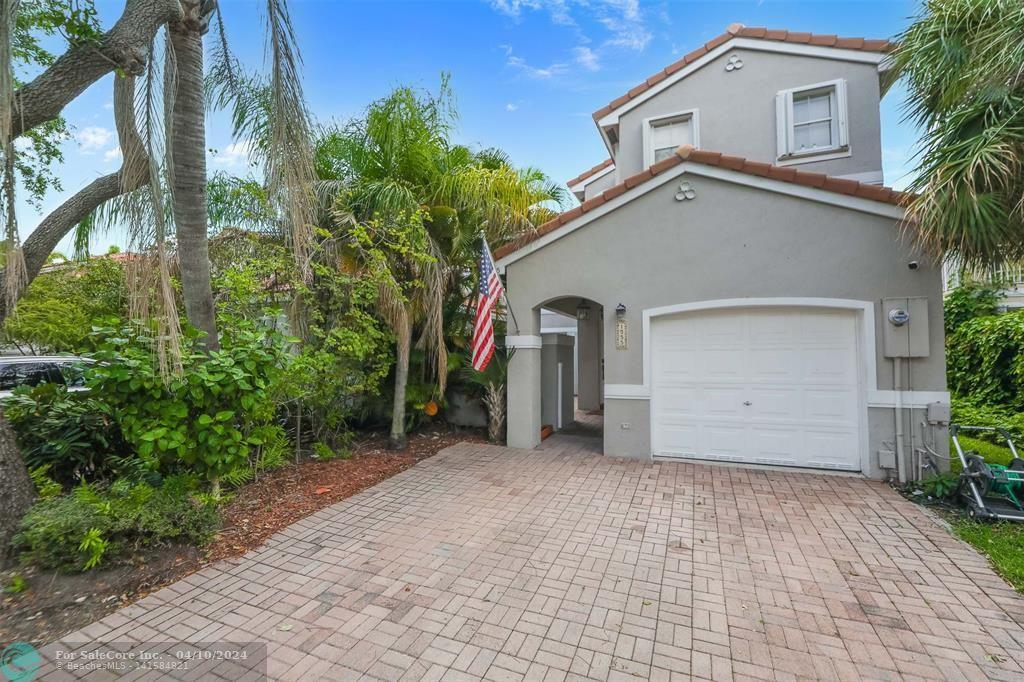 Photo of 1555 Yellowheart Wy 1555 in Hollywood, FL