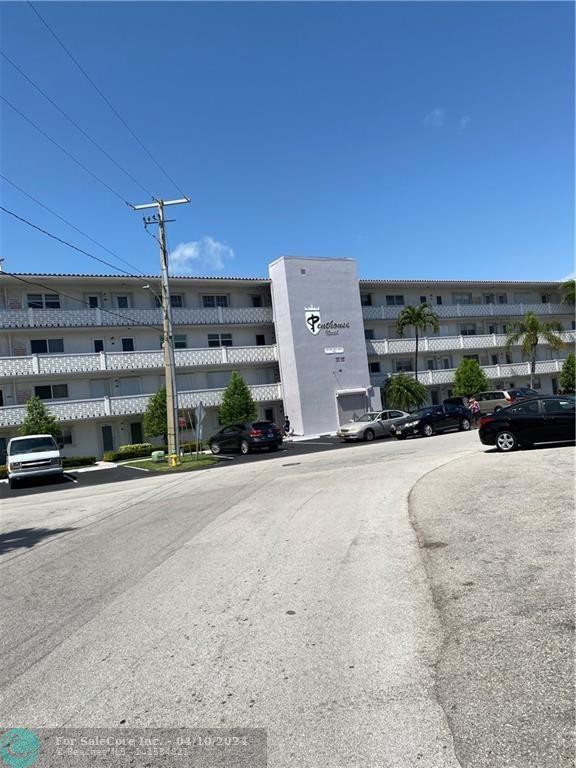 Photo of 101 NE 19th Ave 308 in Deerfield Beach, FL