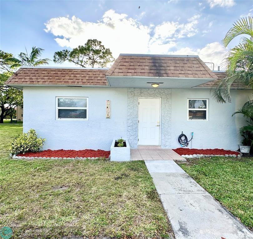 Photo of 419 SW Natura Ave D in Deerfield Beach, FL