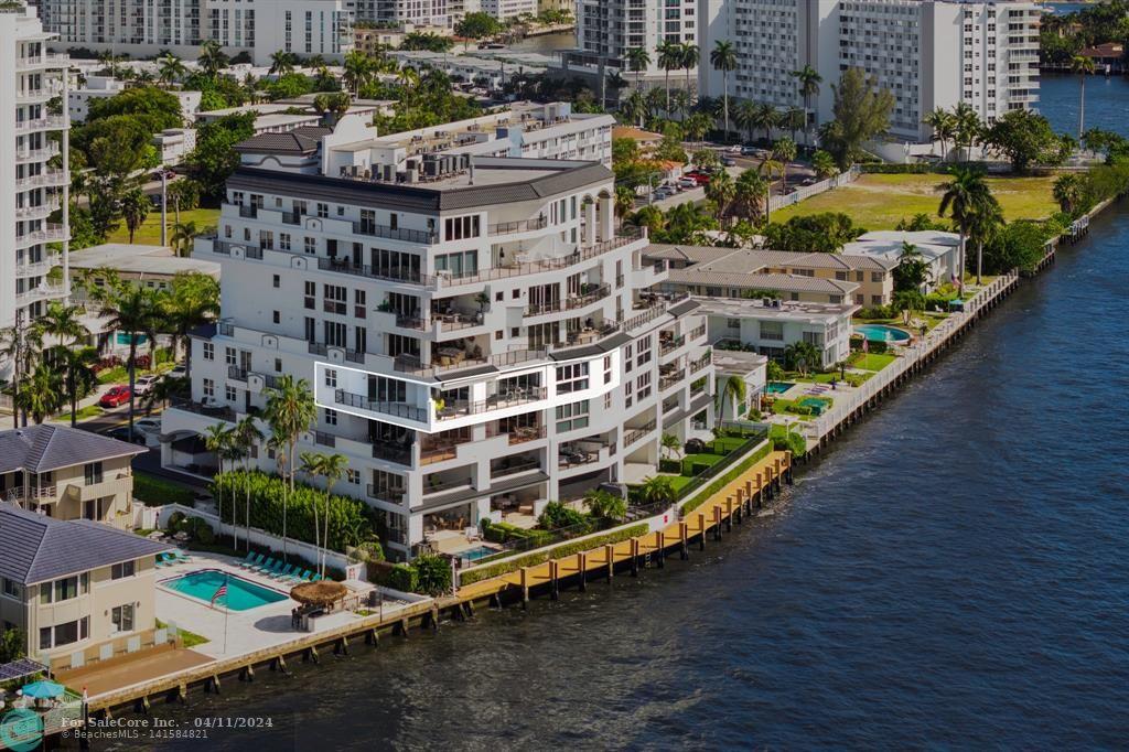 Photo of 615 Bayshore Dr 402 in Fort Lauderdale, FL