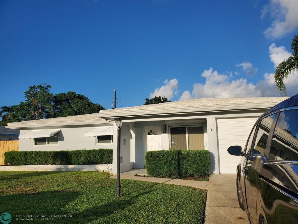 Photo of 706 N 32nd Ct in Hollywood, FL