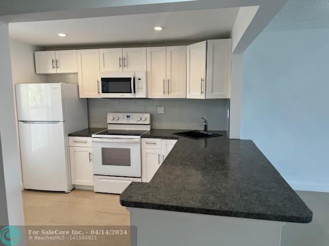 Photo of 6300 NW 62nd St 311 in Fort Lauderdale, FL