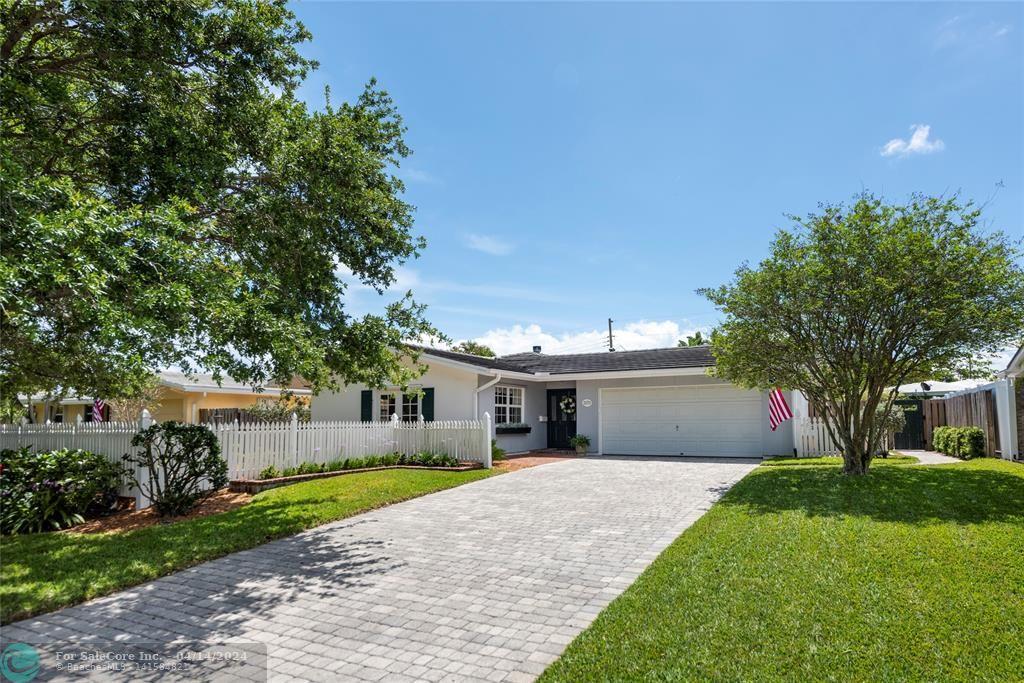 Photo of 2070 NE 54th Ct in Fort Lauderdale, FL