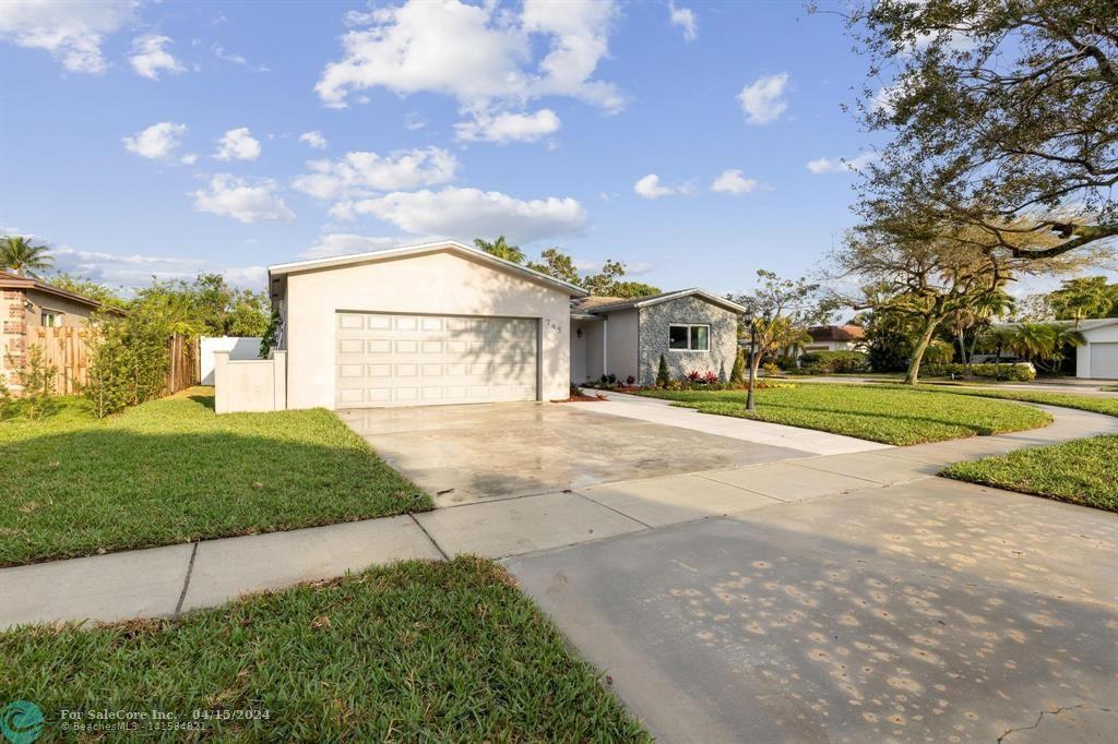 Photo of 745 SW 51st Ave in Margate, FL
