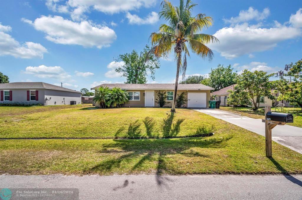 Photo of 1721 SW Angelo St in Port St Lucie, FL